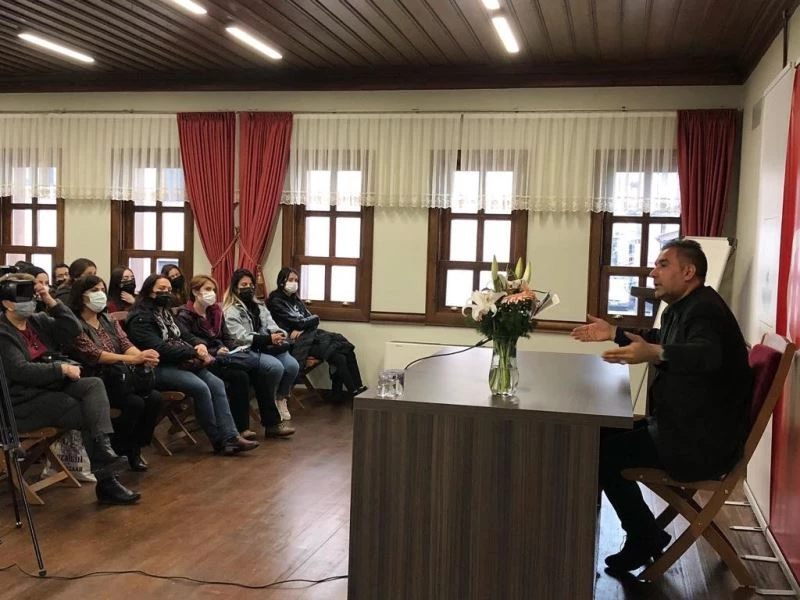 Şadırvanlı Han’da dil ve edebiyat söyleşileri
