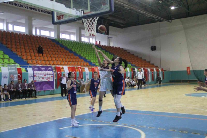 KBBL: Elazığ Basketbol: 76 - DİBA: 67
