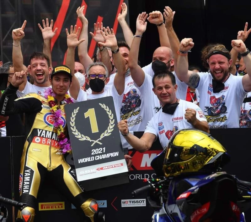 Toprak Razgatlıoğlu: “Şampiyonluğu babam için kazandım“
