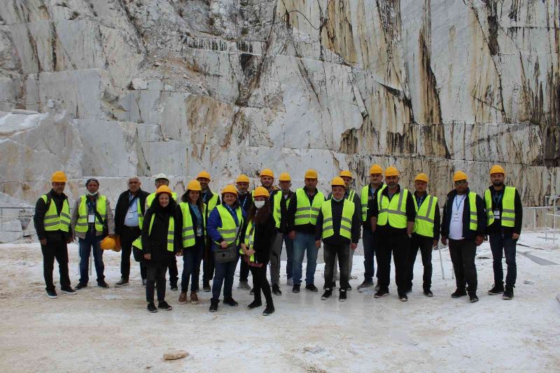 Doğal taş madencileri iş sağlığı ve güvenliği önlemlerini İtalya’da yerinde inceledi
