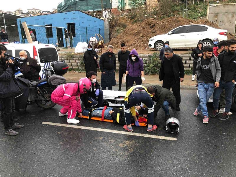 Ataşehir’de taksiye çarpmamak için manevra yapan motosikletli kaza yaptı
