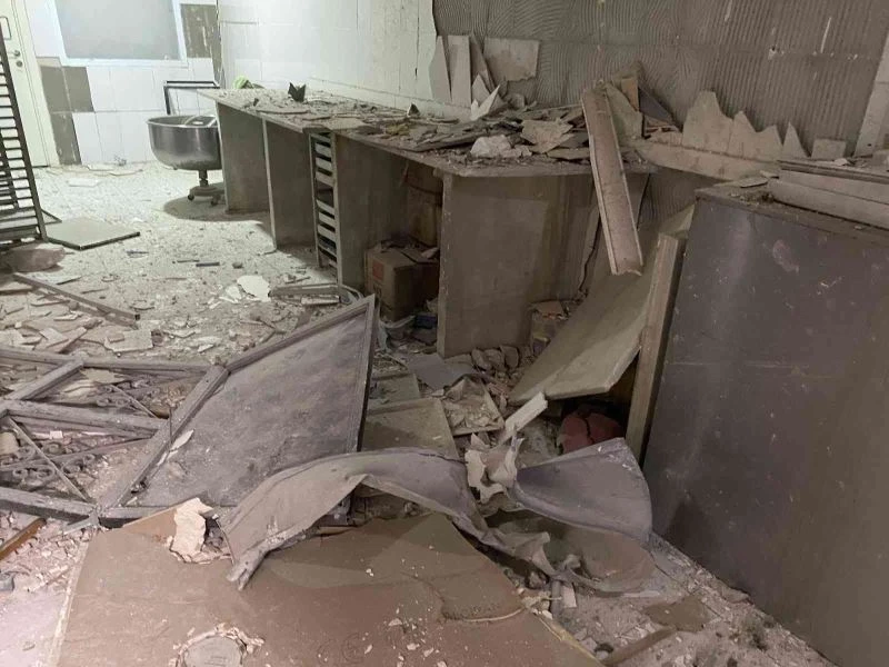 Ataşehirde fırında doğalgaz patlaması: 1 yaralı
