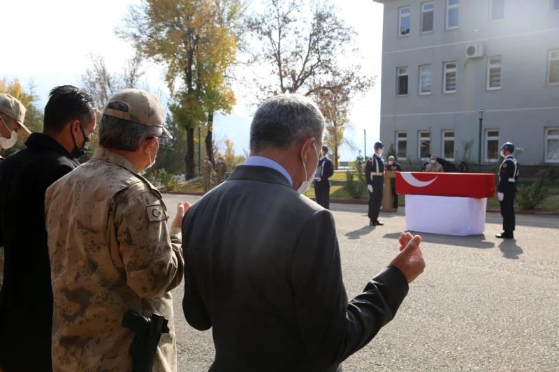 Kalp krizi geçirip hayatını kaybeden uzman çavuş memleketine uğurlandı
