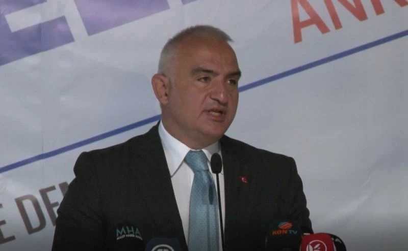 Bakan Ersoy: “Dijital çağda yerel medyamızın işlevini yitirmemesi adına ne gerekiyorsa yapılmalı”
