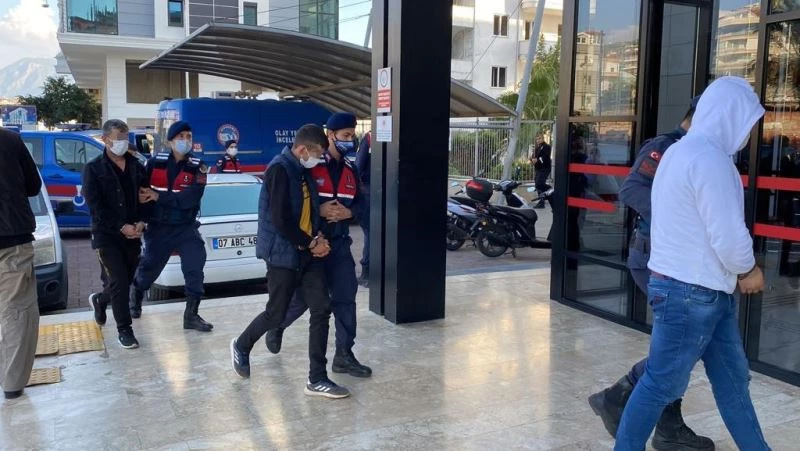 Fuhşa zorlanan 2 yabancı uyruklu kadın jandarmanın operasyonu ile kurtarıldı: 3 gözaltı
