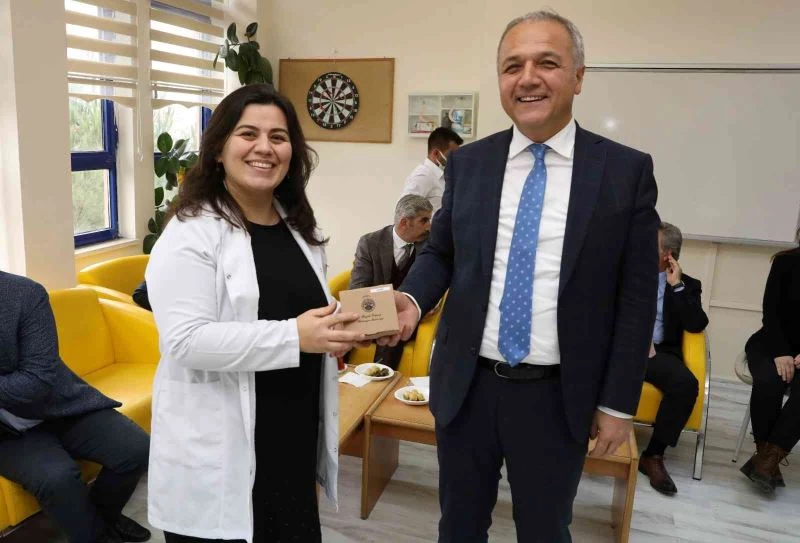 Başkan Üçok: “Öğretmenlerimizle bir gün değil her gün birlikteyiz”
