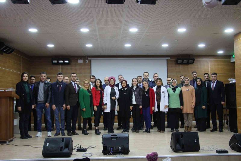 Oltu Mehmet Akif Ersoy İlkokulu’ndan Öğretmenler Günü’ne yakışır kutlama
