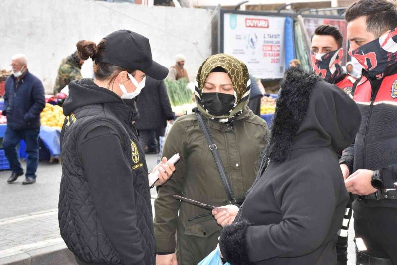 Kadın polisler sokak sokak KADES uygulamasını anlattı
