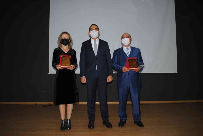 Öğrencisiyle aynı yıl emekli oldu
