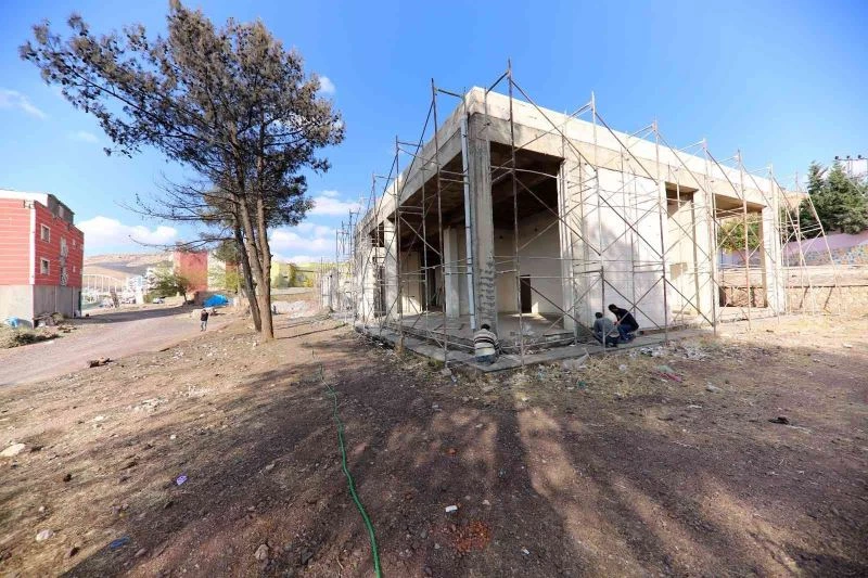 Derik Gençlik ve Kültür Merkezinde çalışmalar devam ediyor
