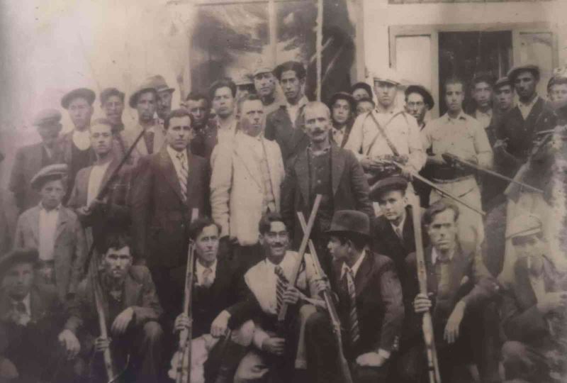 1937 yılında yapılan tarihi Avcılar Kulübü binası yıkılıp katlı otoparka dönüşecek
