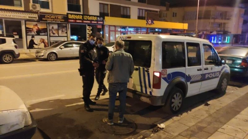 Alkol parası için kendisini döven oğlundan bıçaklayarak kurtuldu
