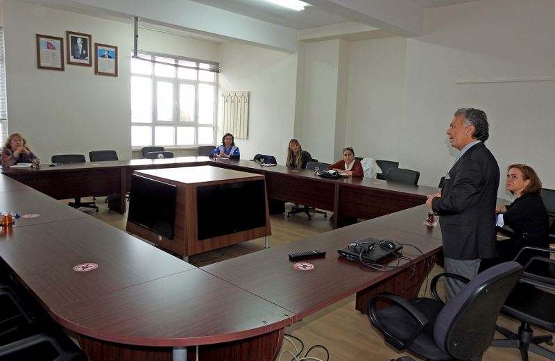 Çeşme Halk Eğitim’den sivil toplum kuruluşları ile güç birliği için ilk adım
