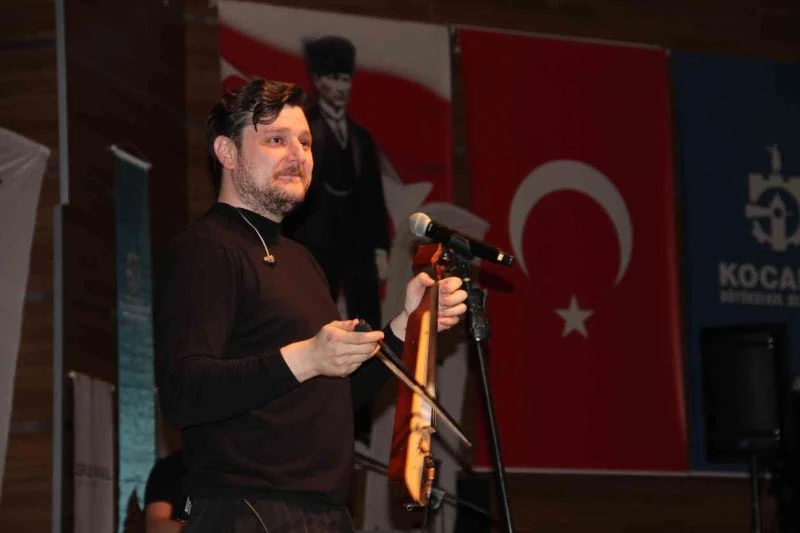 Ekin Uzunlar’dan kemençe resitali
