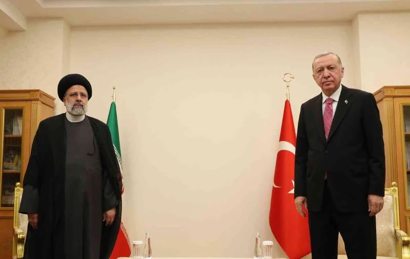 Cumhurbaşkanı Erdoğan, İran Cumhurbaşkanı Reisi ile görüştü
