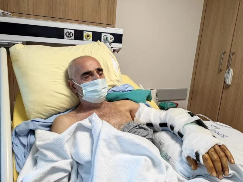 Kemik kırığı ve kas-tendon zedelenmesi teşhisi ile geldiği hastanede kolu çürüdüğü iddiası
