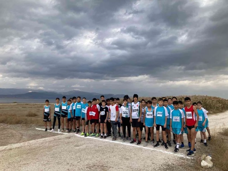 Kayserili atletlerden Burdur’da madalyalara ambargo
