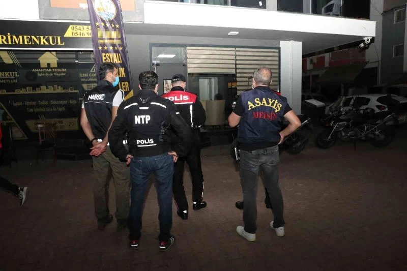 Mersin’de pansiyon ve günübirlik evlere asayiş uygulaması
