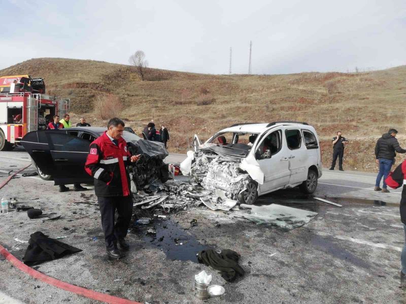 İmranlı belediye başkanı kaza yaptı, durumu ağır
