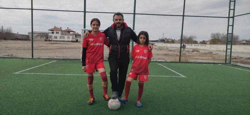 Anaokulu’nda keşfedilen kadın futbolcular milli takıma seçildi
