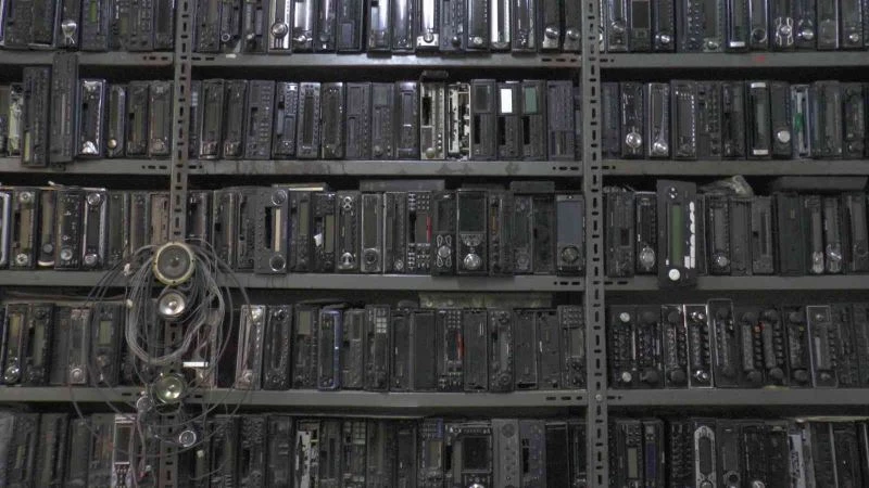 50 yıldır oto teybi biriktiriyor
