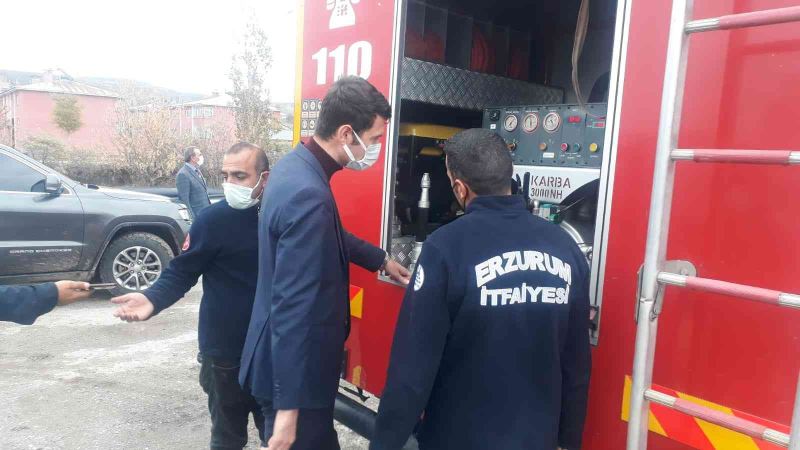 Tekman Kaymakamı Çimşir,  Büyükşehir Belediyesi şantiyesini ziyaret etti
