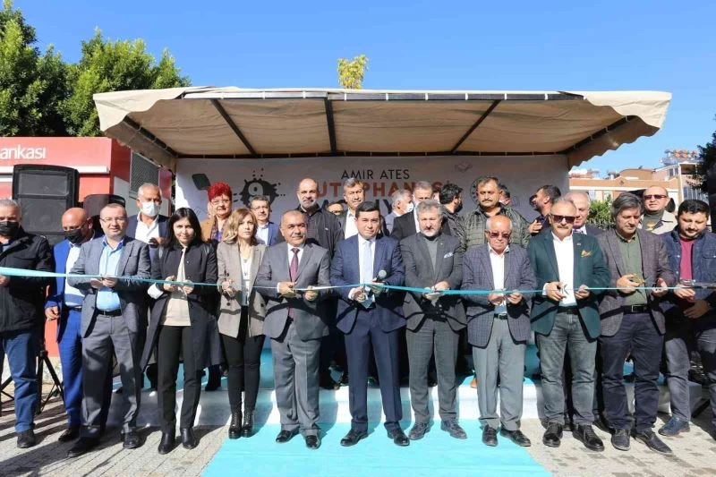 Amir Ateş Kütüphanesi  hizmete açıldı
