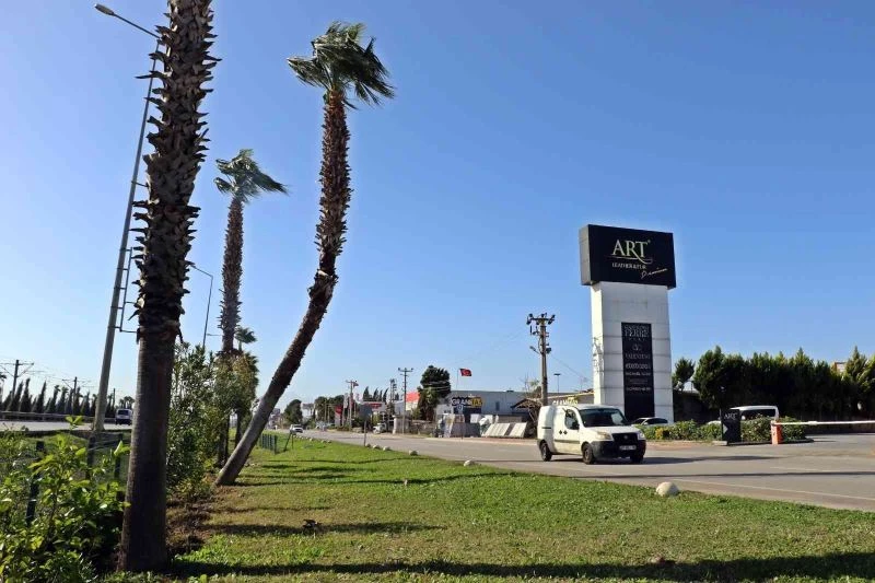 Fırtınalı havalarda görüntüsüyle tedirgin etmeye yetiyor
