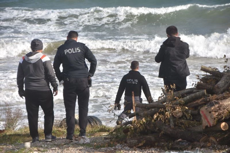 Denizdeki cisim ekipleri harekete geçirdi
