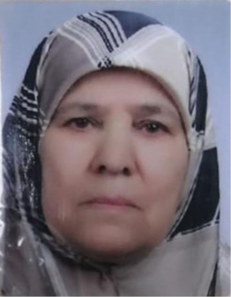 Sultangazi’de çatıdan kopan parçaların çarptığı kadın hayatını kaybetti
