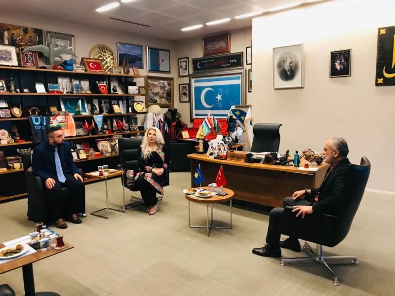 Kosova Sosyal Demokrat Birlik Partisi’nden Cumhurbaşkanı Başdanışmanı Topçu’ya ziyaret
