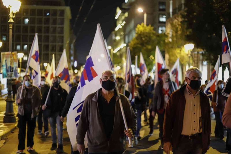 Atina’da işçiler sokağa indi
