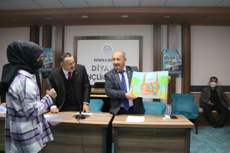 Kütahya’da yarışmalarda dereceye giren öğrenciler ödüllendirildi
