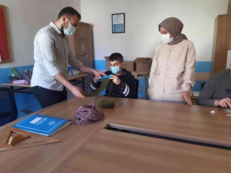 Tunceli’de özel öğrenciler bu okulda meslek öğrenip hayata atılıyor
