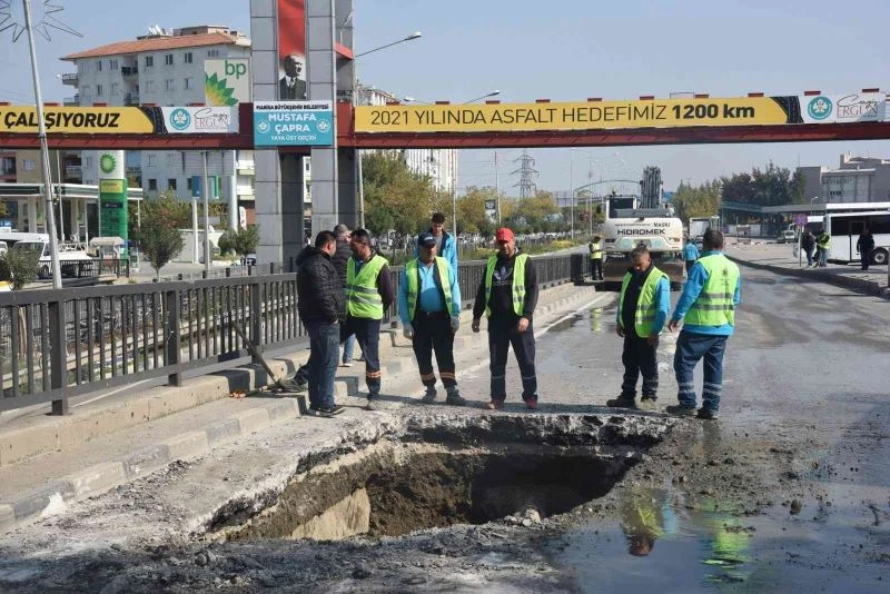 Mimarsinan Bulvarı’ndaki kanalizasyon sorunu çözüldü
