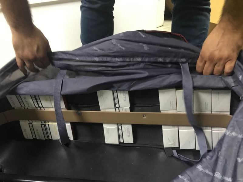 KKTC’den gelen yolcularda gümrük kaçağı ürün ele geçirildi
