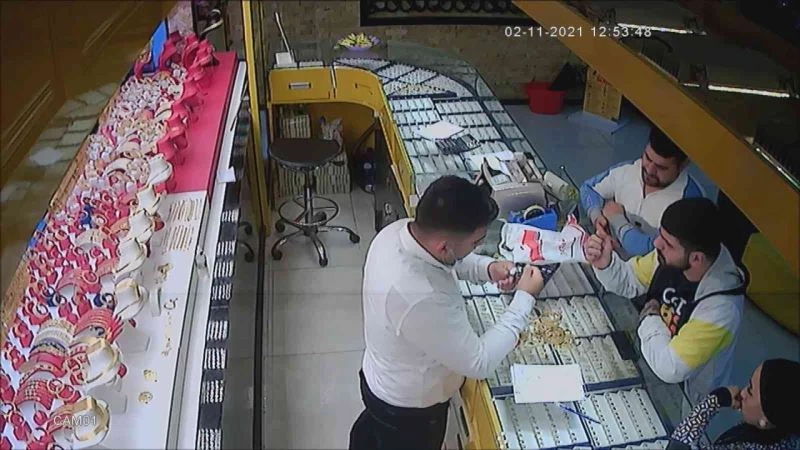 Aydınlı yaşlı çifti kandırıp 500 bin TL dolandırdılar
