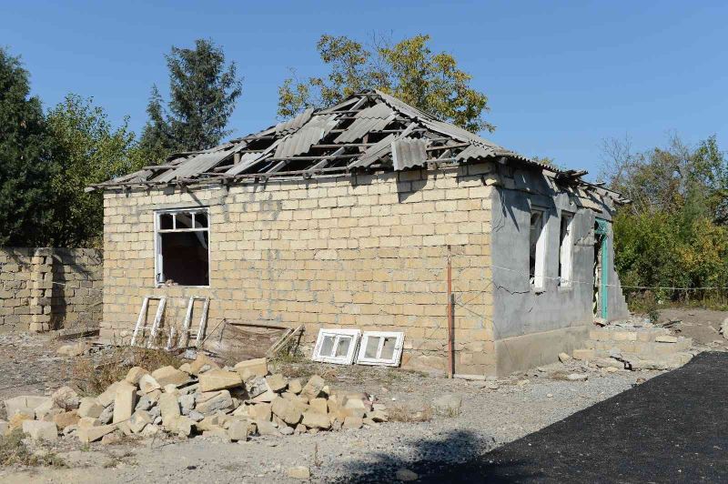 İkinci Karabağ Savaşı’nda saldırılardan en fazla etkilenen Terter’de restorasyon çalışmaları devam ediyor
