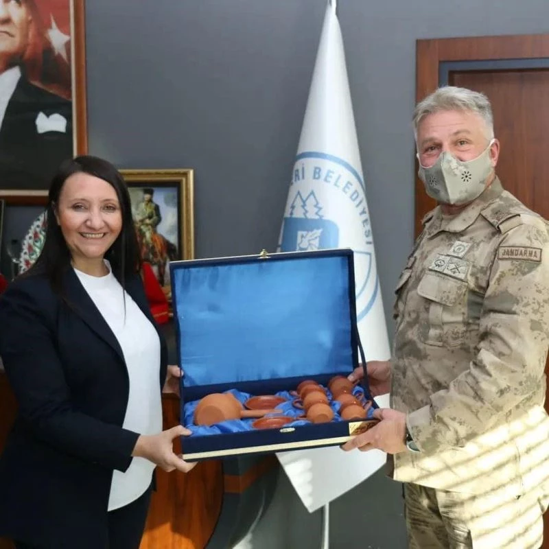 Bilecik 2. Jandarma Eğitim Tugay Komutanı Tuğgeneral Çolak’tan Pazaryeri ziyareti
