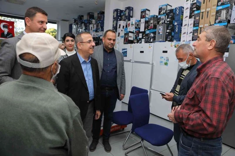 AK Parti İzmir İl Başkanı Sürekli’den Gaziemir’de mesaj yağmuru
