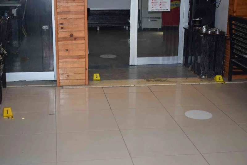 Gözünü kırpmadan husumetlisine kurşun yağdırdı
