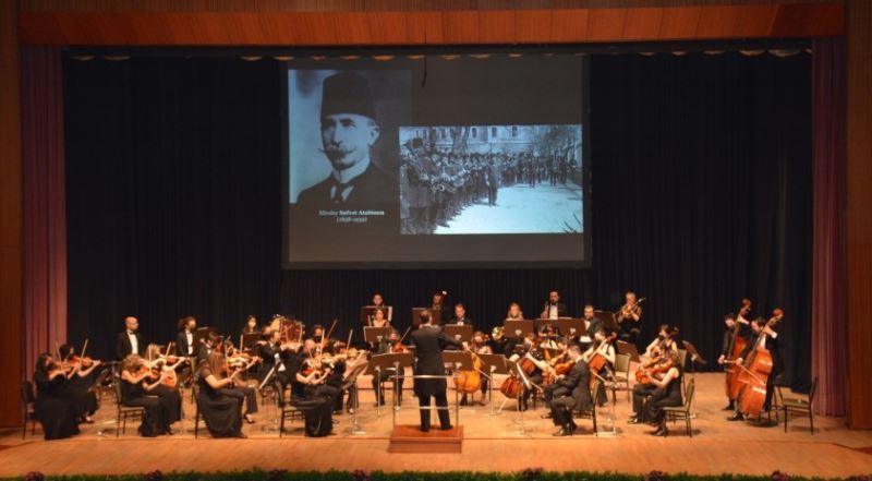 Cumhuriyet Bayramı Konseri AKM’de dinleyicileriyle buluştu
