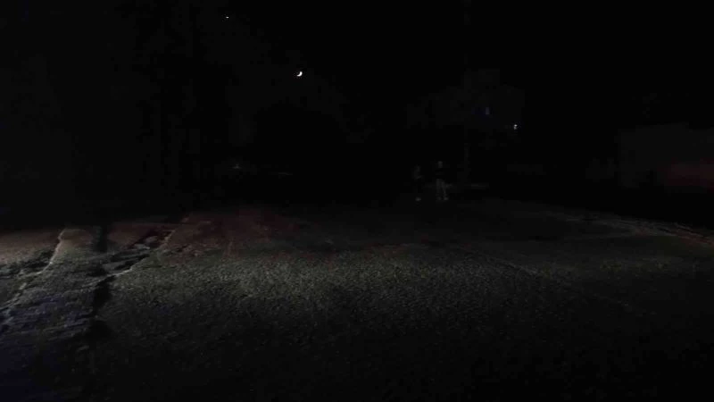 Gazze yakıt sıkıntısı nedeniyle karanlığa gömüldü
