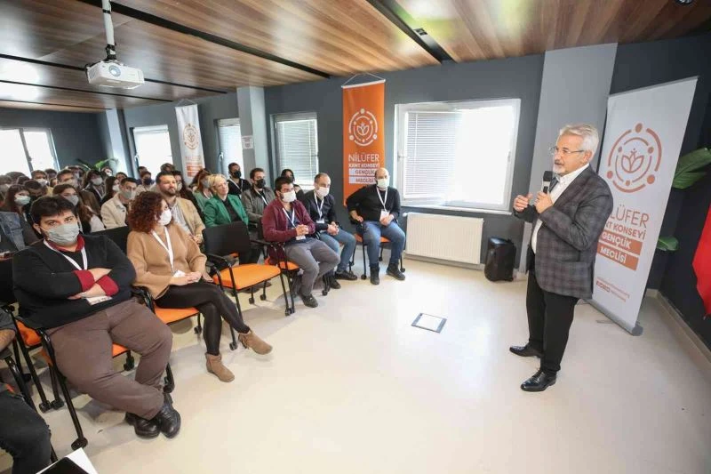 Gençlik Meclisi’nin yeni eş başkanları Kargılı ve Gümen
