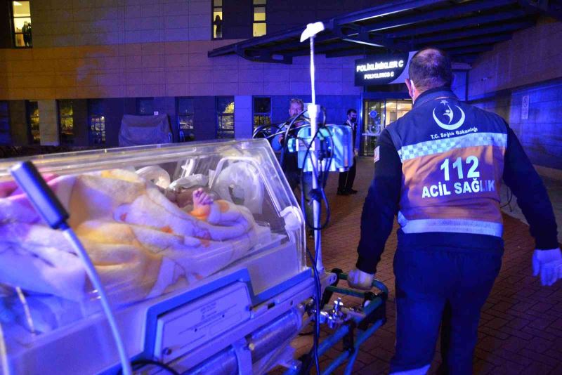 Gözel bebek, ambulans uçakla Eskişehir’e getirildi
