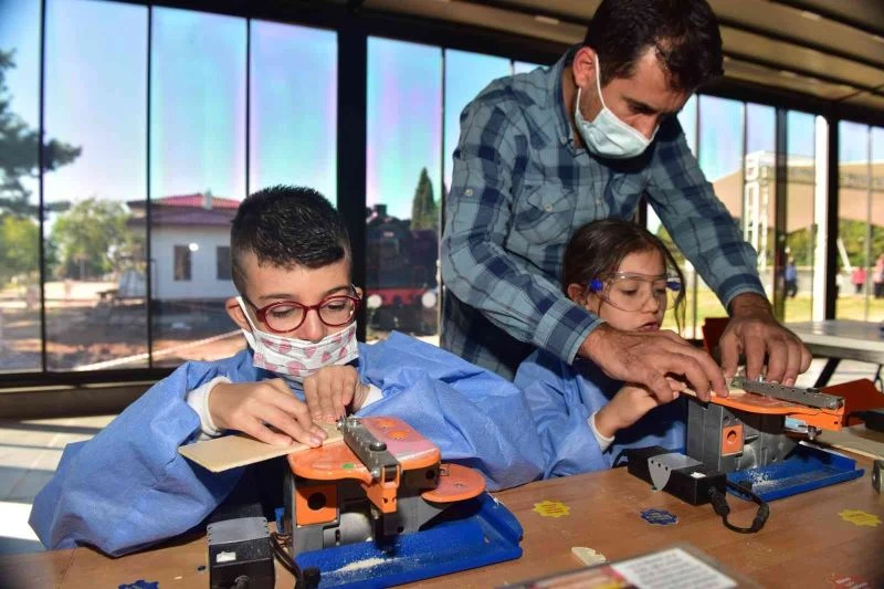 Kepez’in bilim merkezi ‘İlim Yuvası’ oldu
