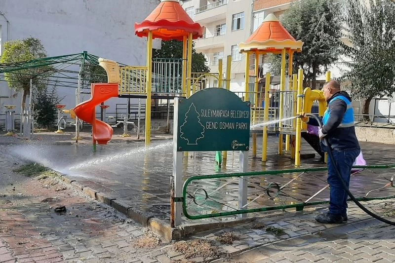 Salgınla mücadele tavizsiz sürüyor
