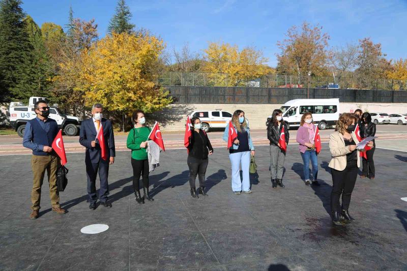 Tunceli’de şehit yakınları ve gaziler Türkkan’ı istifaya davet etti
