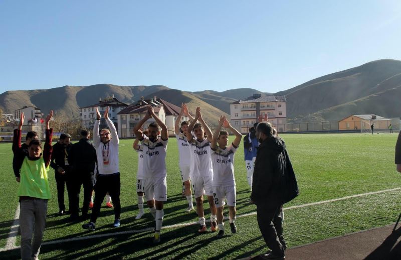 Bitlis Özgüzeldere Spor farklı kazandı
