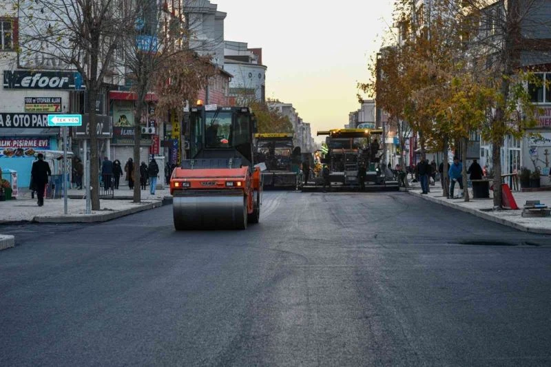 Vali Bilmez, Zübeyde Hanım ve İskele caddelerindeki çalışmaları inceledi
